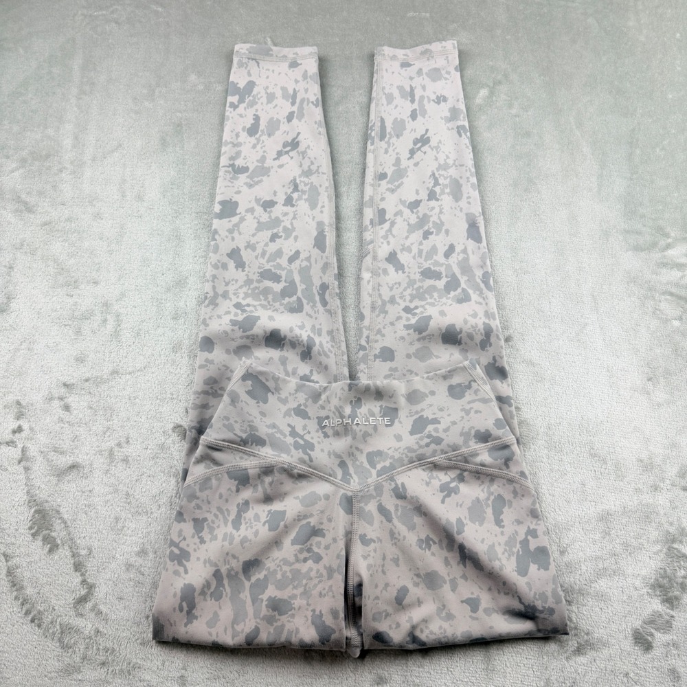 Alphalete Women's Gray Camo High Rise Leggings Athletic Yoga Pants Size Small‎